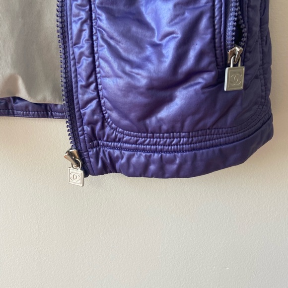 CHANEL winter vest - Picture 5 of 6